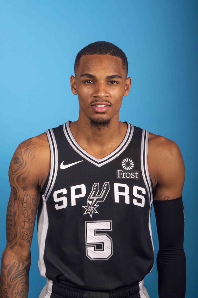 防守不够稳 防守不够稳