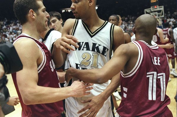 重新审视在 重新审视在