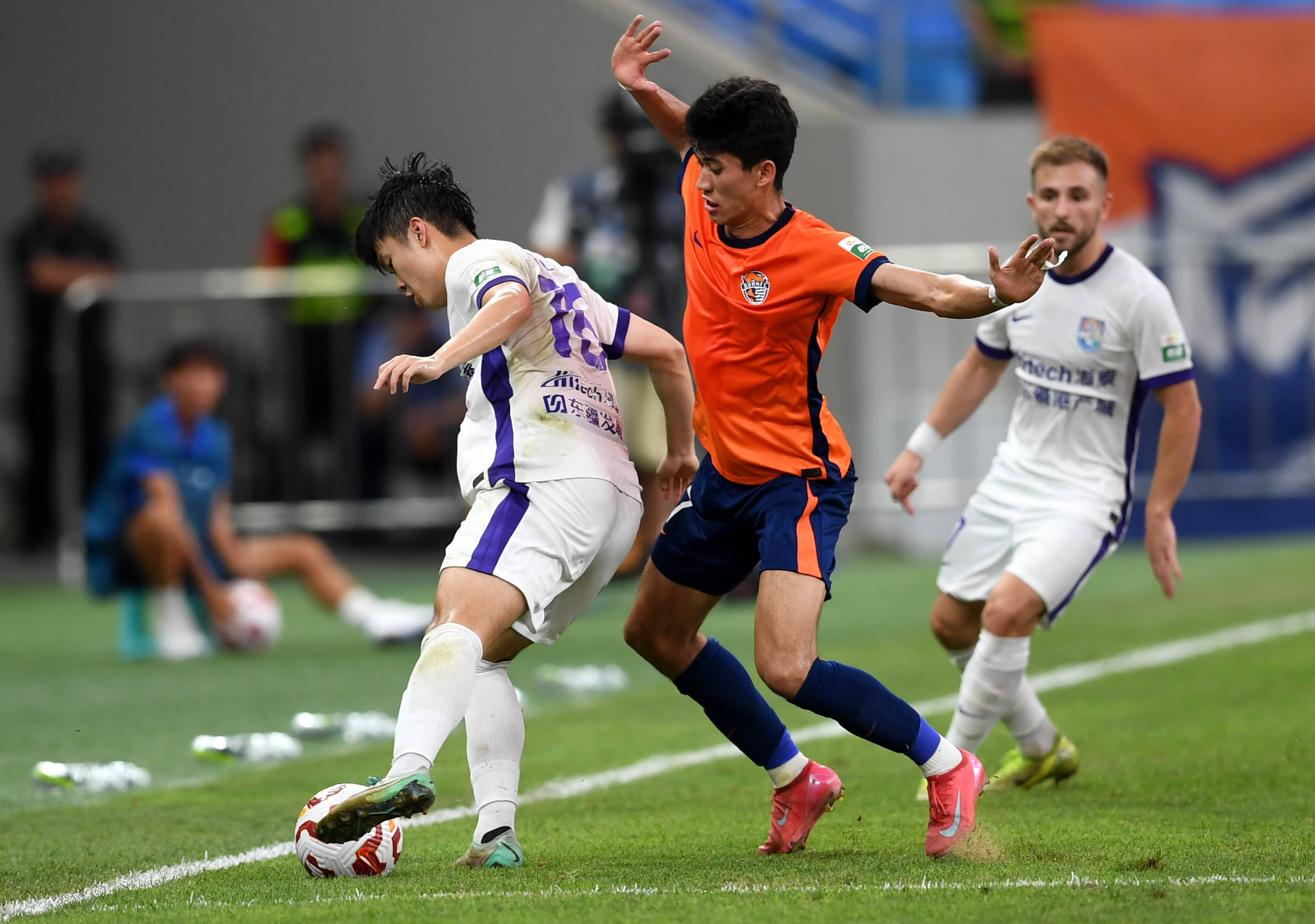 热衷于支持 热衷于支持